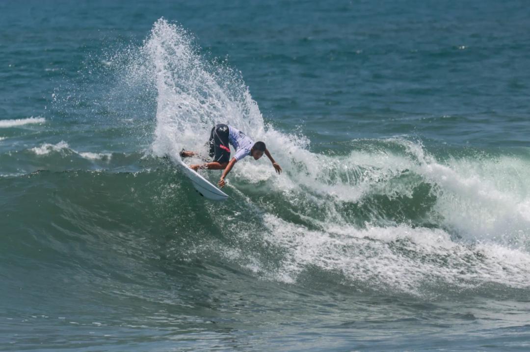 Surfing in Canggu, Bali: The Complete Guide to Waves, Coaching, and Surf Culture