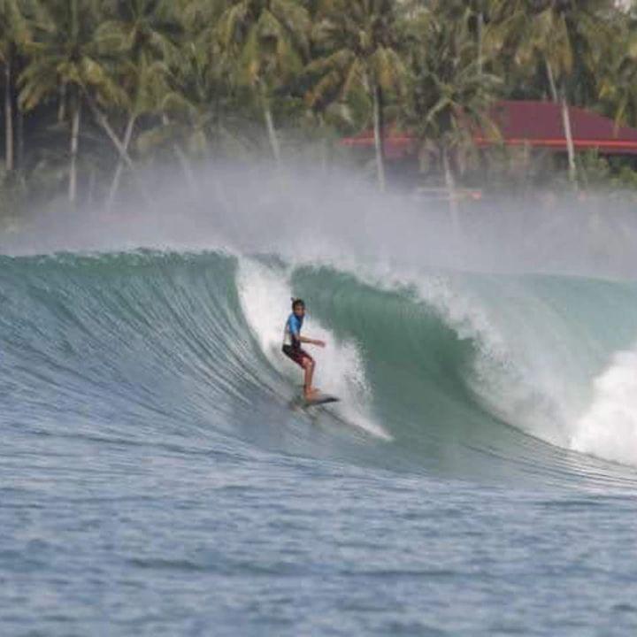 1 day surf photo session in Sorake